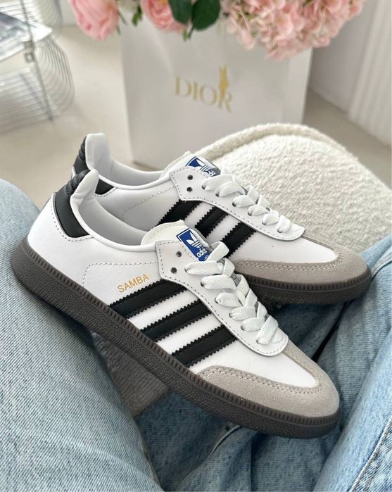 Adidas   Samba 39