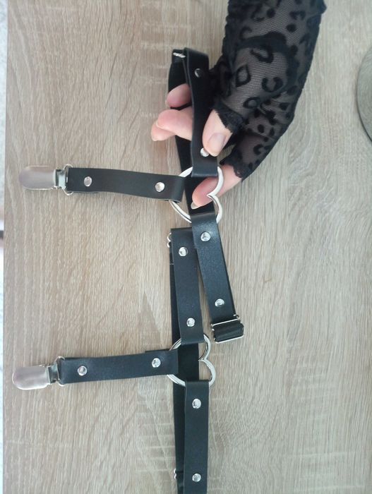 Haltery do pończoch