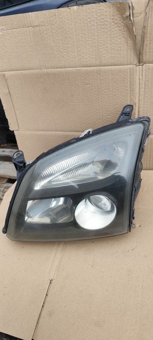Opel Vectra C lampa przód prawa lewa komplet