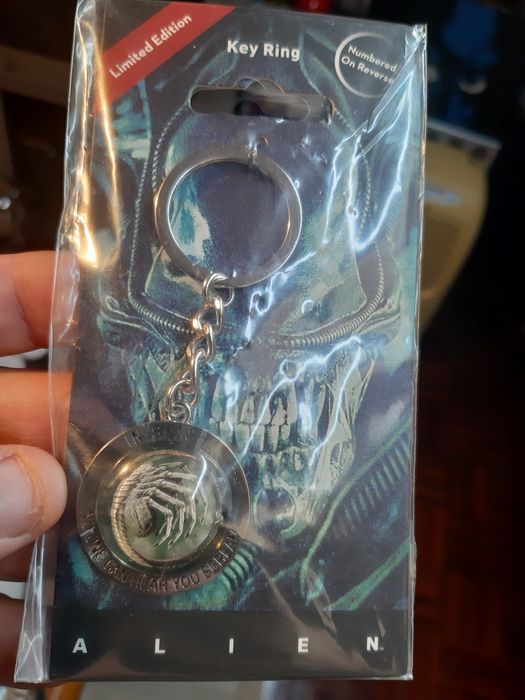 Porta chaves alien edicao limitada