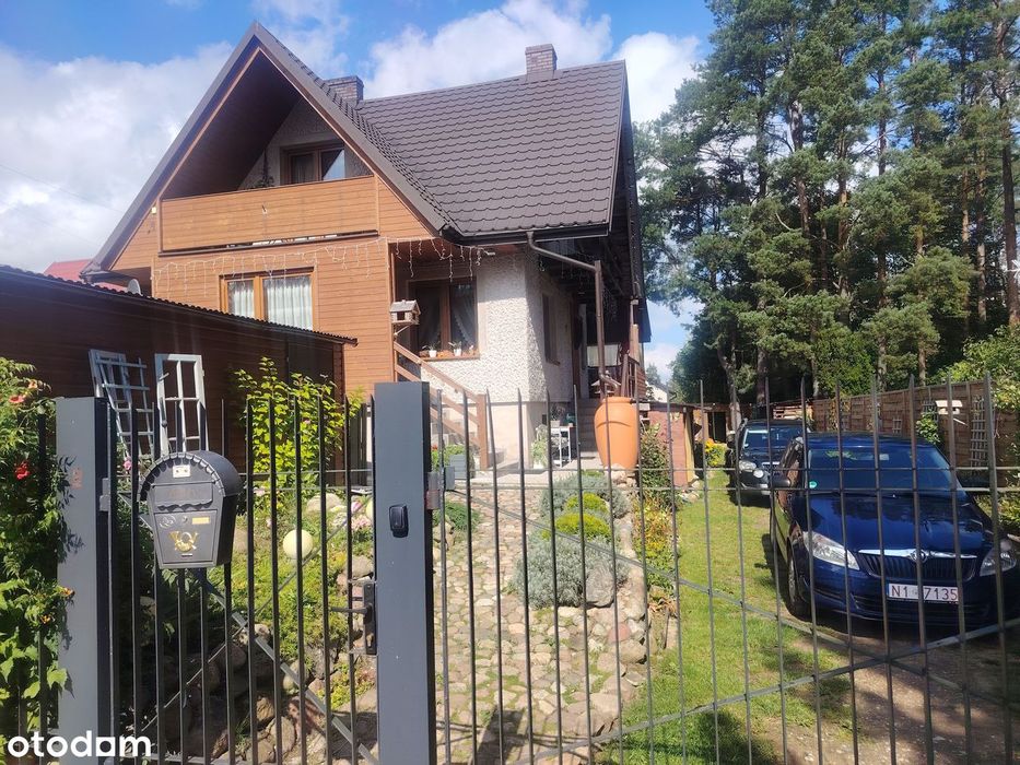 SPRZEDAM dom między dwoma jeziorami