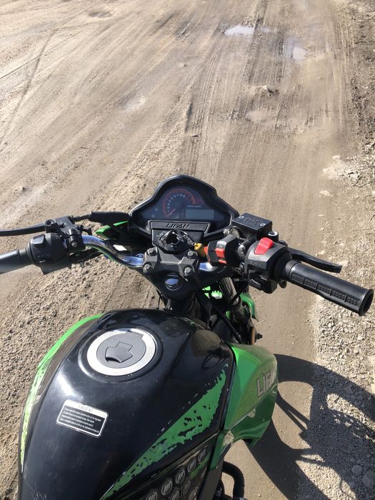 Продам Лифан КП200 без торга