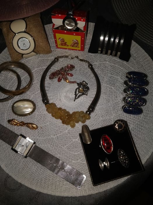 Naszyjnik / kolia - sztuczna biżuteria