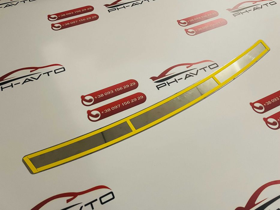 Накладка на задній бампер Chevrolet Cruze 2008-2015 р.в. Седан Карбон