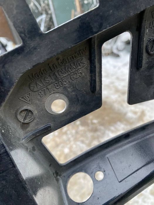 Porsche Panamera 971 крило ліве передне