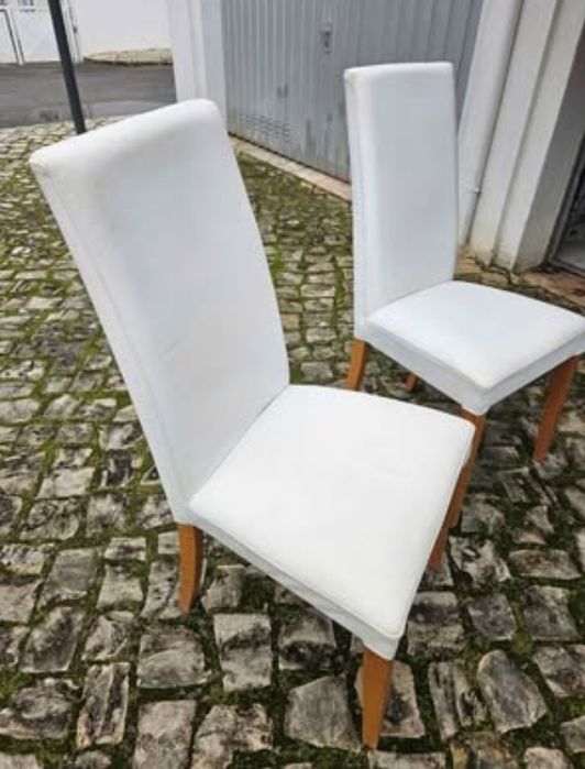 2 cadeira em pele branco