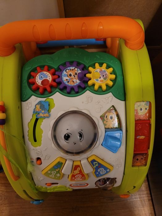 Sprzedam chodzik LITTLE TIKES