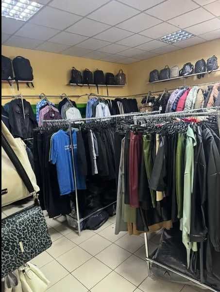 Нежитлове приміщення магазину загальною площею 118,9 кв.м.