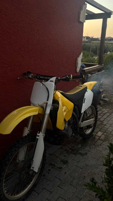 Suzuki rm 250 2 tempos