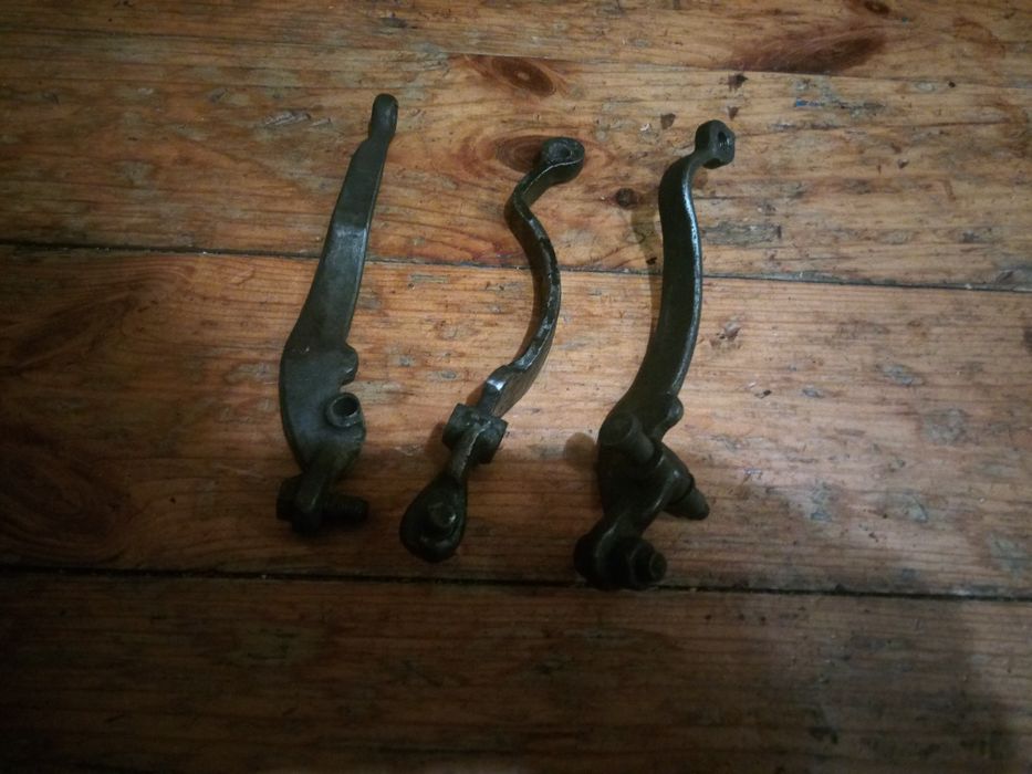 Выжимная вилка сцепления *