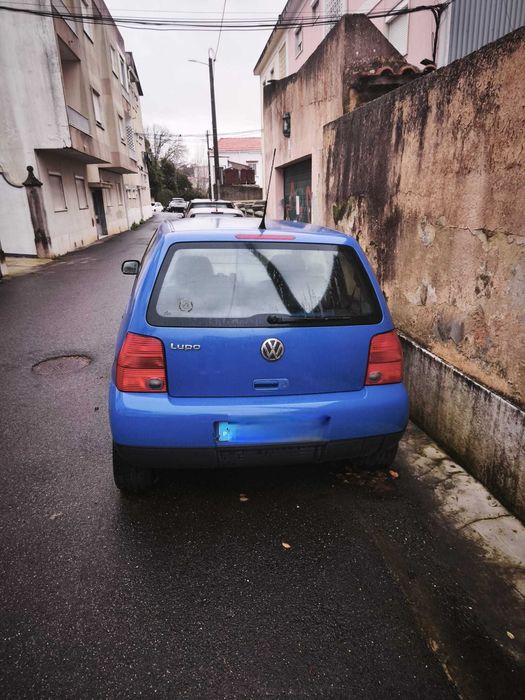 Vendo com muito poucos KMs