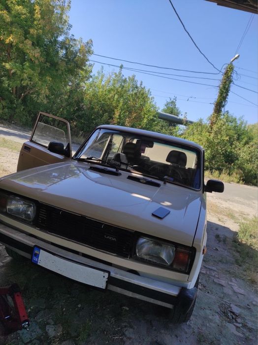 Продам ваз 2105