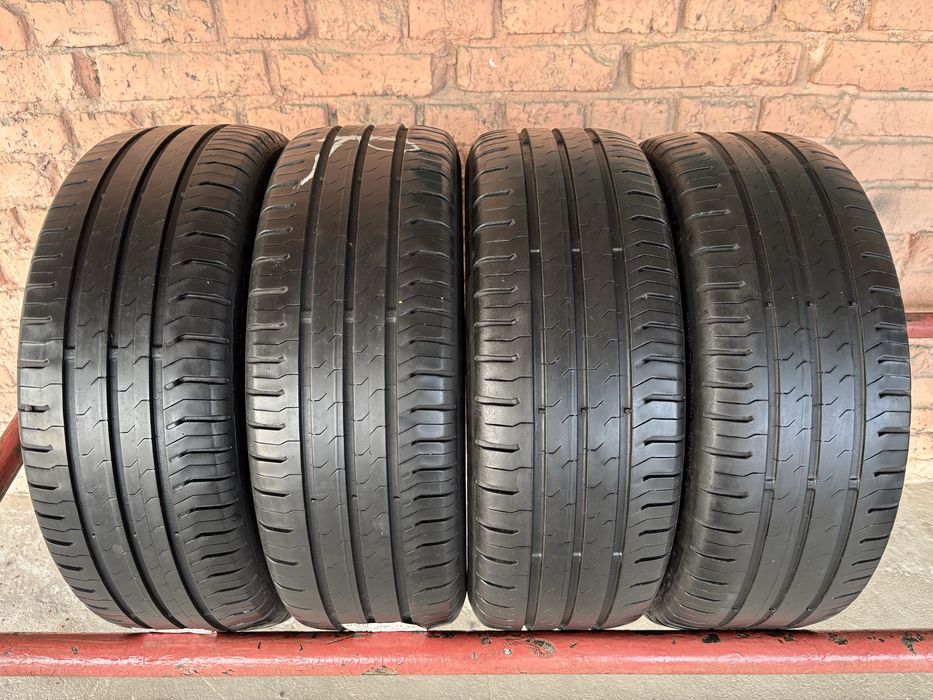 Комплект літніх шин 185/55R15 Continental