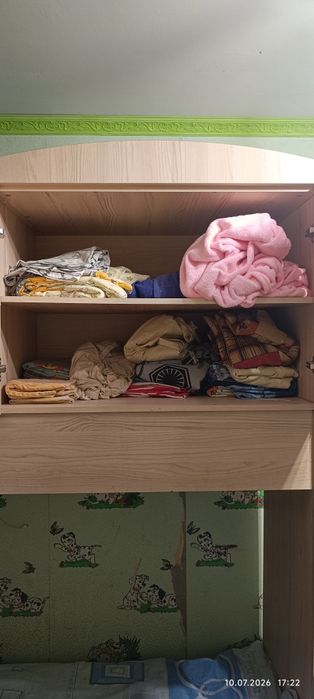 Продам двухъярусную кровать