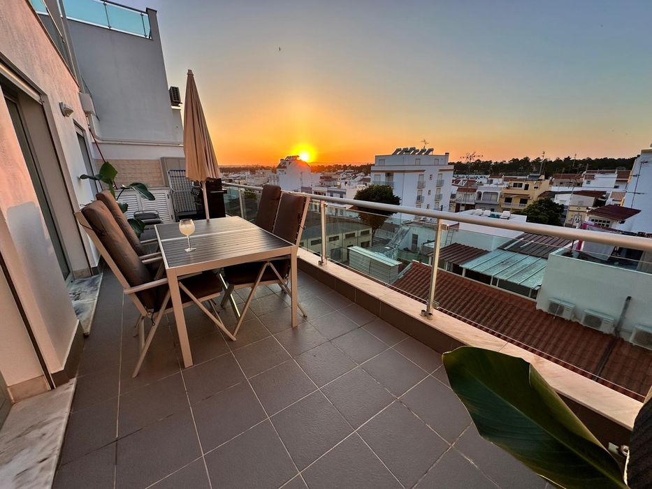 T2  Monte Gordo com terraço setembro e outubro