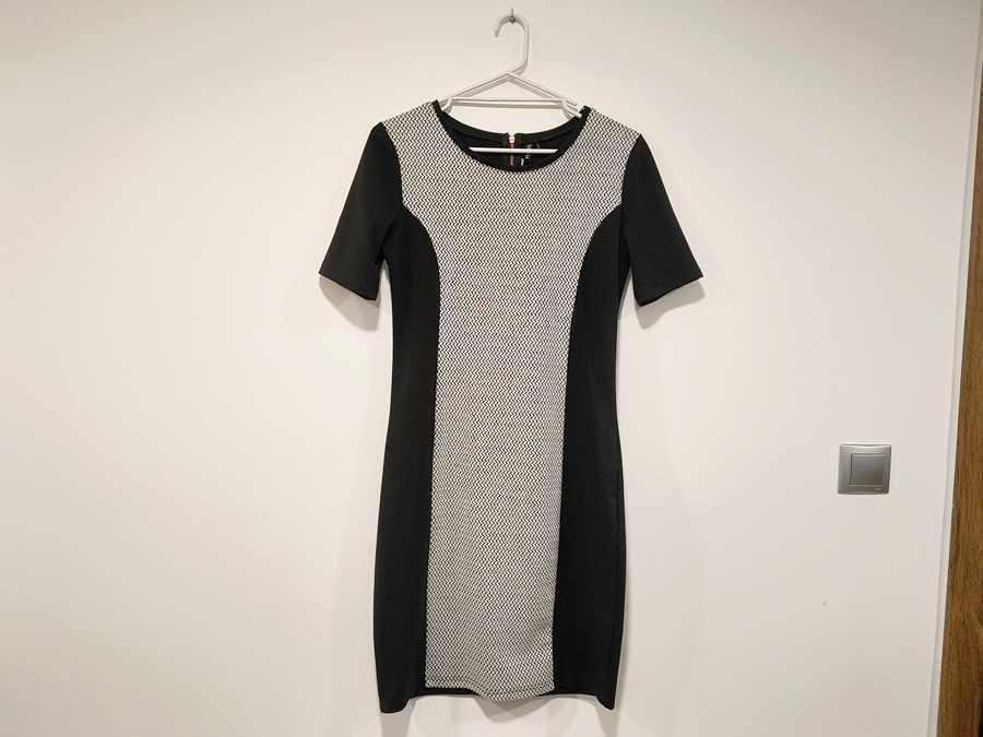 Troll biało-czarna sukienka ołówkowa taliowana dopasowana pepitka 38 M