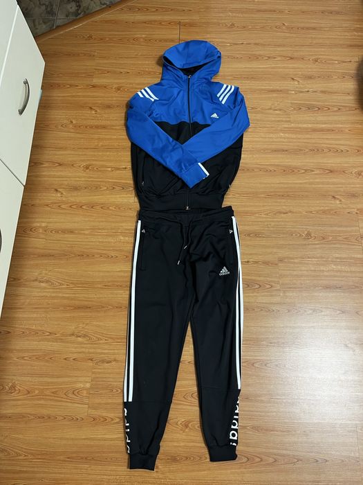 Спортивний костюм для підлітка