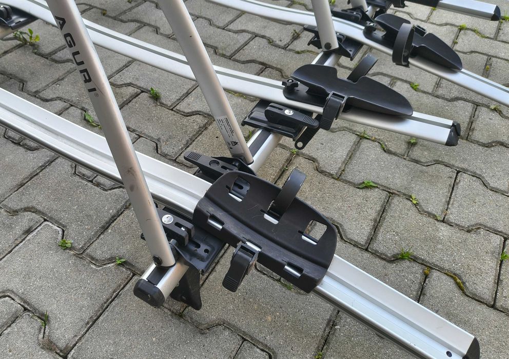Bagażnik dachowy CRUZ + 4 uchwyty rowerowe Aguri Acuda II/III (Citroen C4 Picasso)
