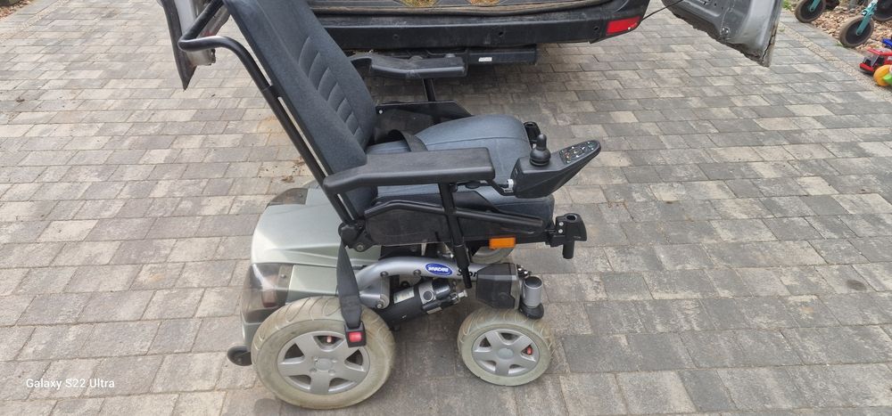 Sprzedam wózek inwalidzki