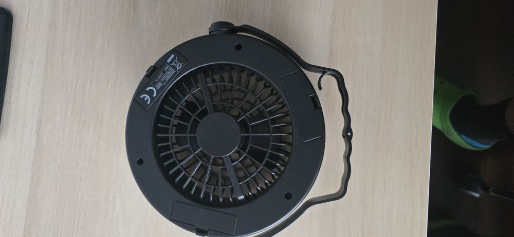 Wentylator + lampa 2 w 1 na baterie lub akumulatorki