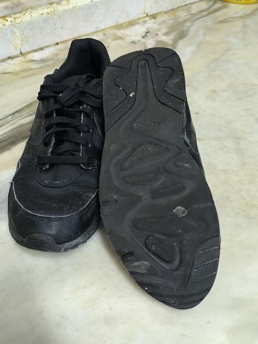Tênis Nike pretas