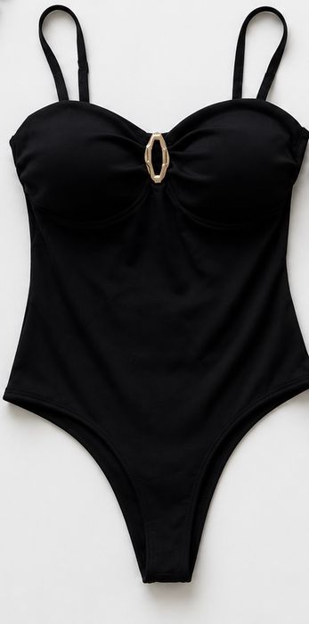 Czarne stylowe body
