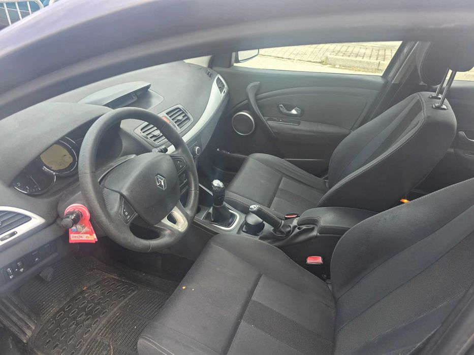 Renault megane 1500 dci 967 712 576