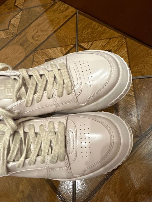 Кросівки жіночі Fendi оригінал розмір 37.5-38