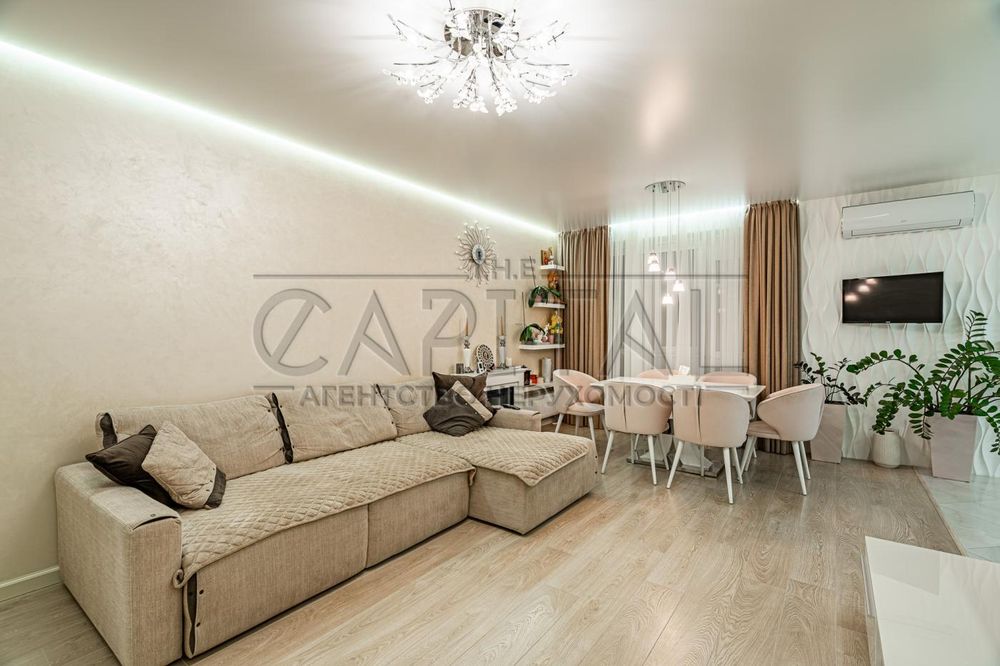 Продаж квартири, ЖК Кришталеві джерала, вул. Метрологічна, Феофанія