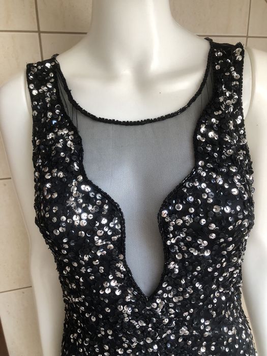 Sukienka cekinowa koktajlowa