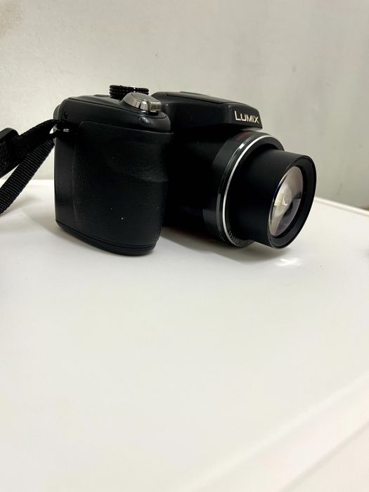 Panasonic Lumix LZ20 Câmera Bridge - (16.1MP, 21x Zoom Óptico)