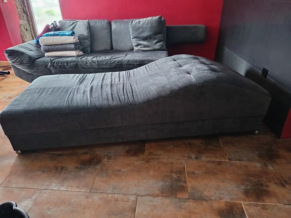 Sofá com chaise long