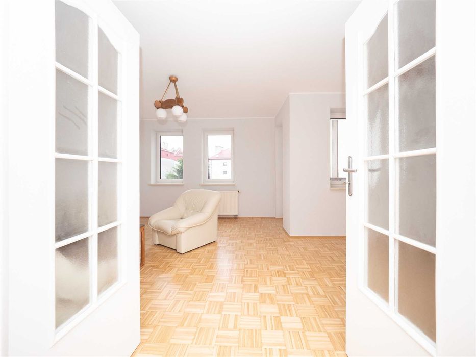 2 pokojowe z oddzielną kuchnią | balkon | parking | 3200 całość - Widok 3