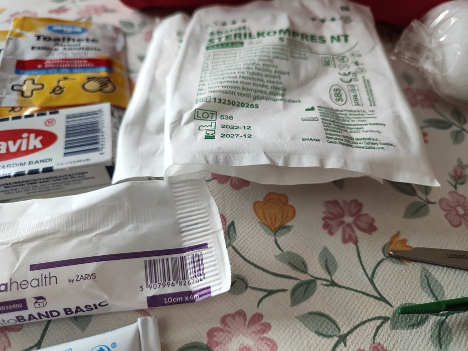 Kit primeiros socorros