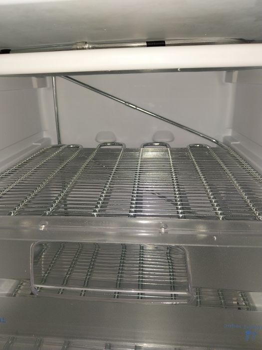 Indesit R600a semi-usado