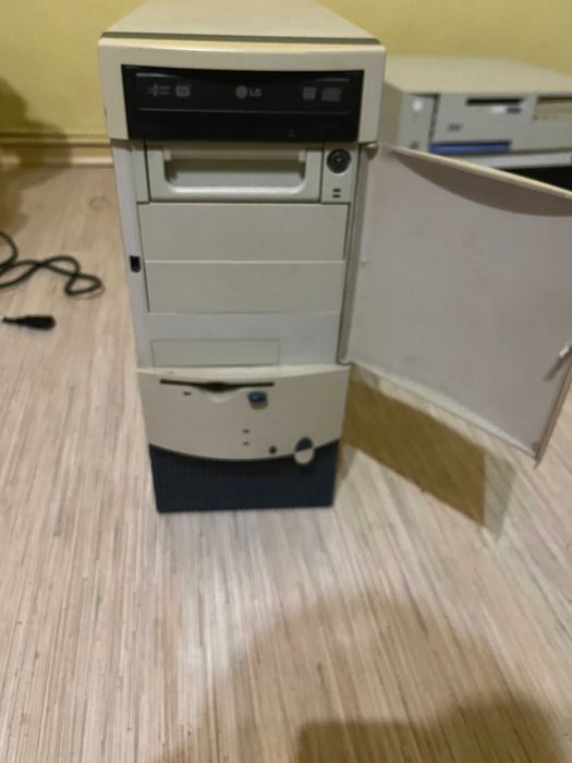 Zestaw Komputery PC Retro, pentium 4, athlon nvidia vanta komputer