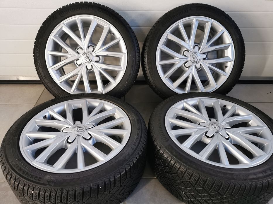 Koła zimowe 17 toyota Corolla auris 5x114 225/45/17 CONTINENTAL