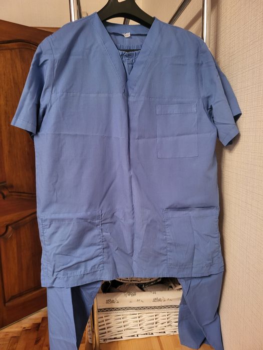 Хірургічні костюми б/в в гарному стані