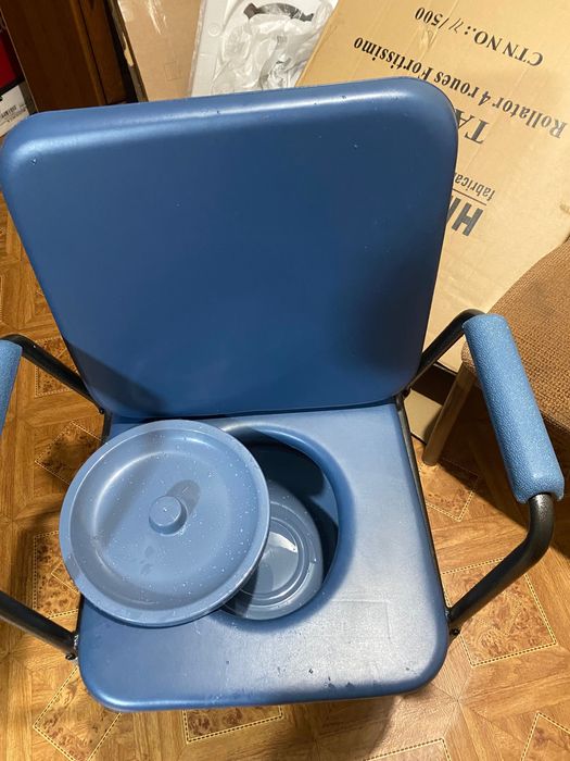 Розбірний стілець-туалет з м'яким сидінням OSD-MOD-WAVE2