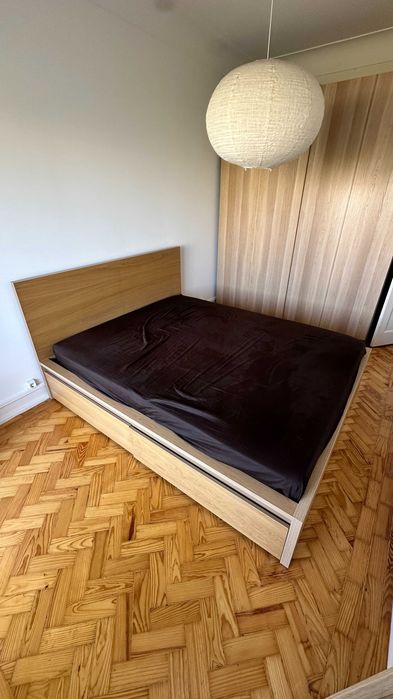 Cama queen MALM - Ikea