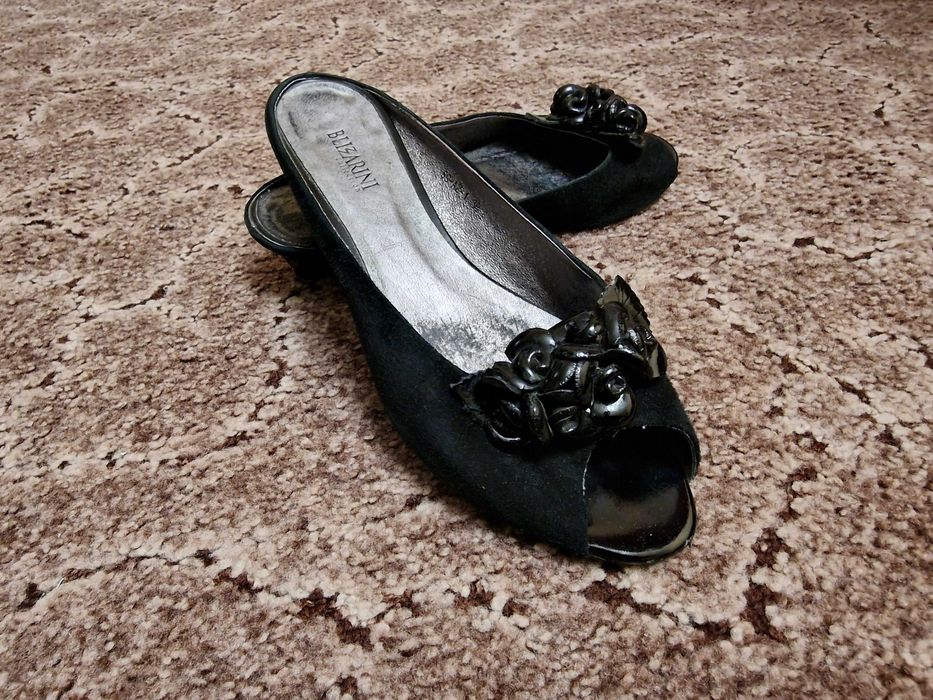 Босоножки женские