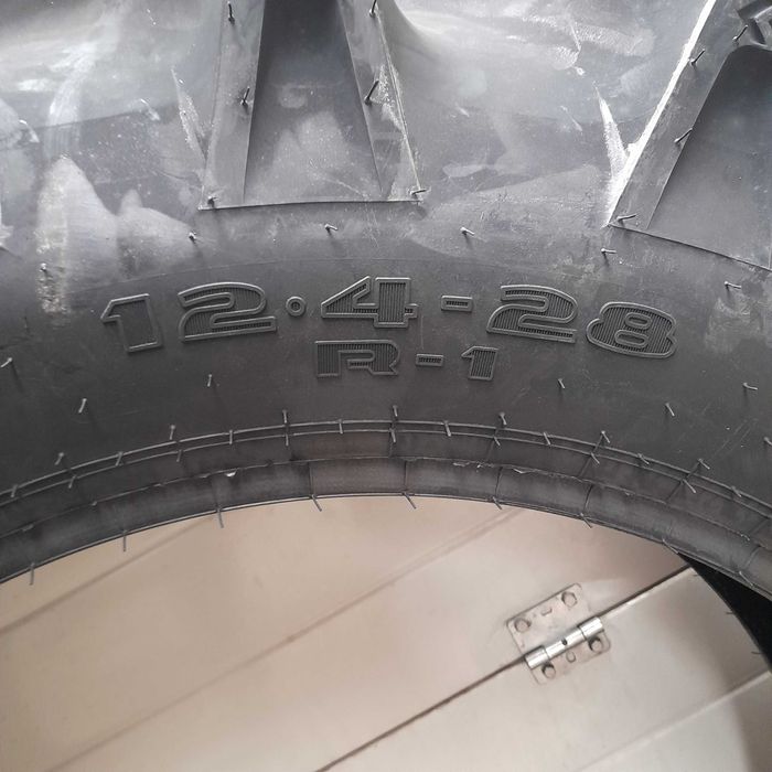 Opona 12.4-28 8pr Earthpro 45 R-1 TT Galaxy