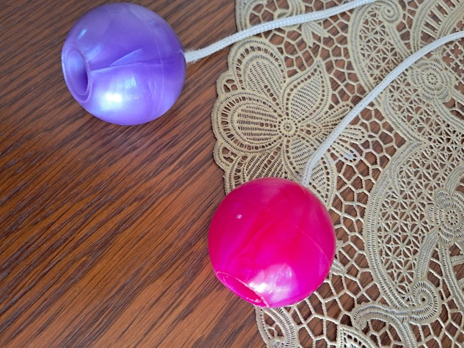 Swing balls, fidget toys