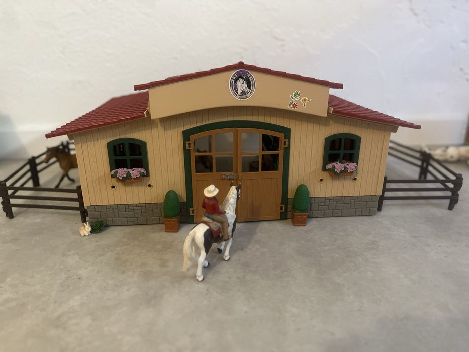 Zestaw schleich stajnia duża
