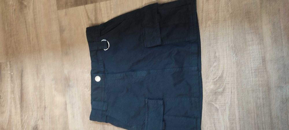 Spódnica czarna Bershka rozm34