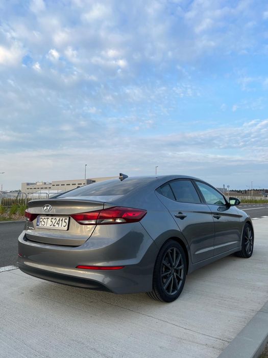Hyundai Elantra Value Edition 2.0 Automat Lpg