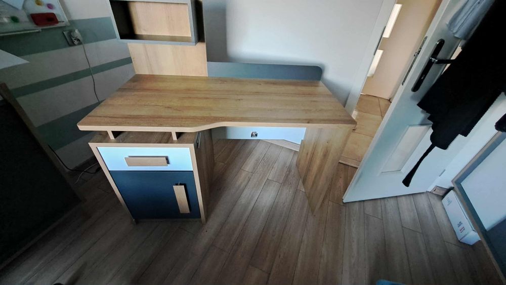 Biurko Quatro uzywane