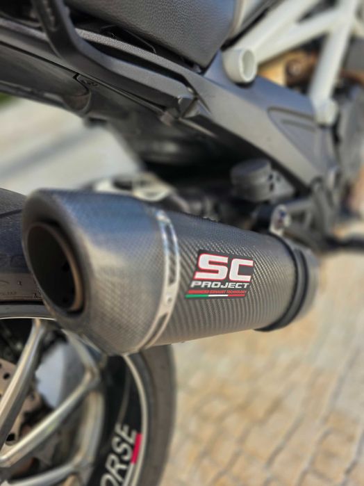 DUCATI DIAVEL 1200 Carbon Edition