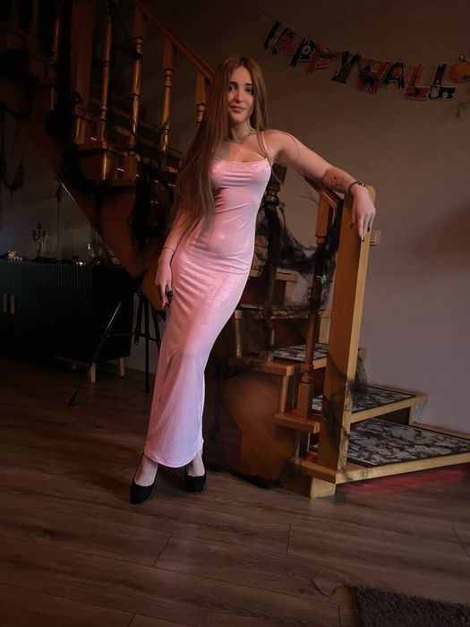 Платье летнее облегающее