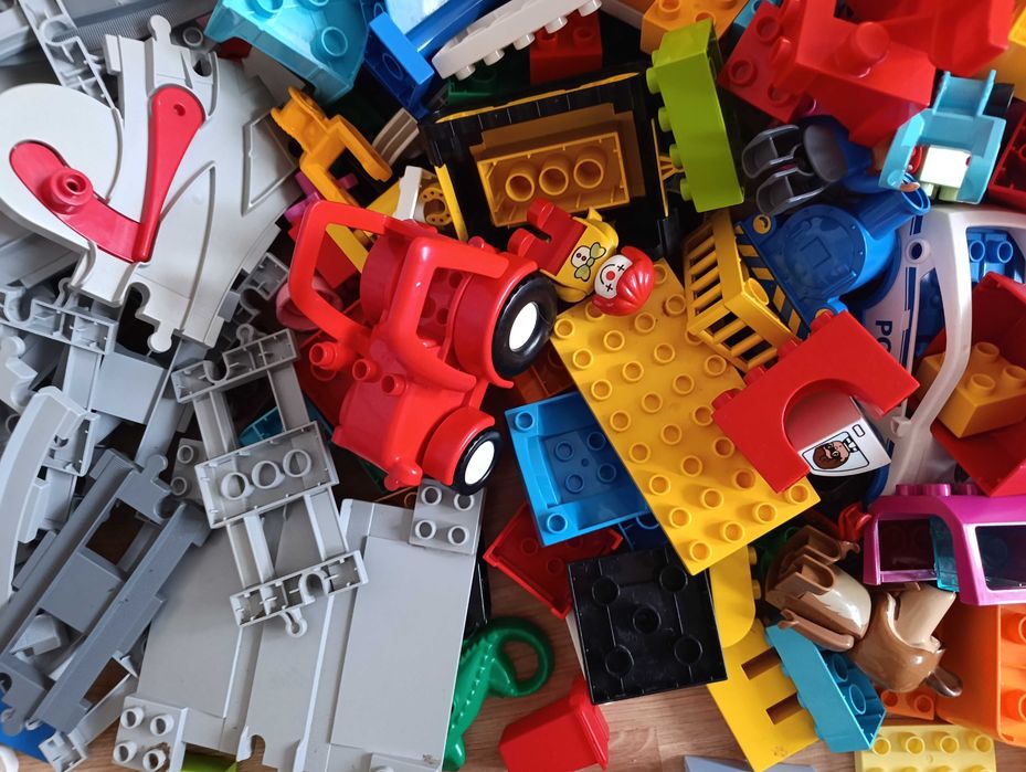 Rezerwacja Mnóstwo klocków LEGO Duplo pociągi, tory, figurki wielki zestaw